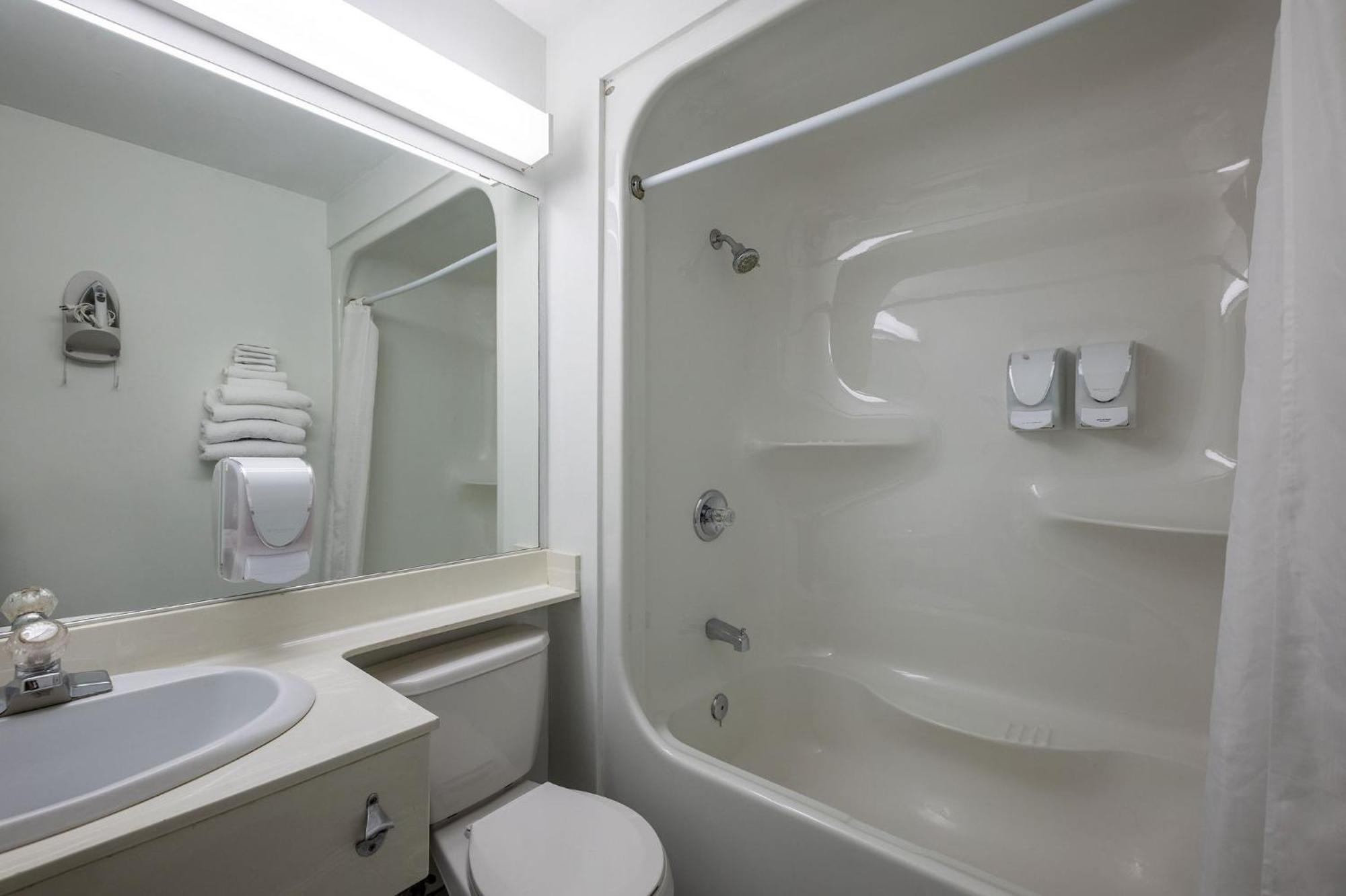 Repotel Aeroport Quebec Екстериор снимка