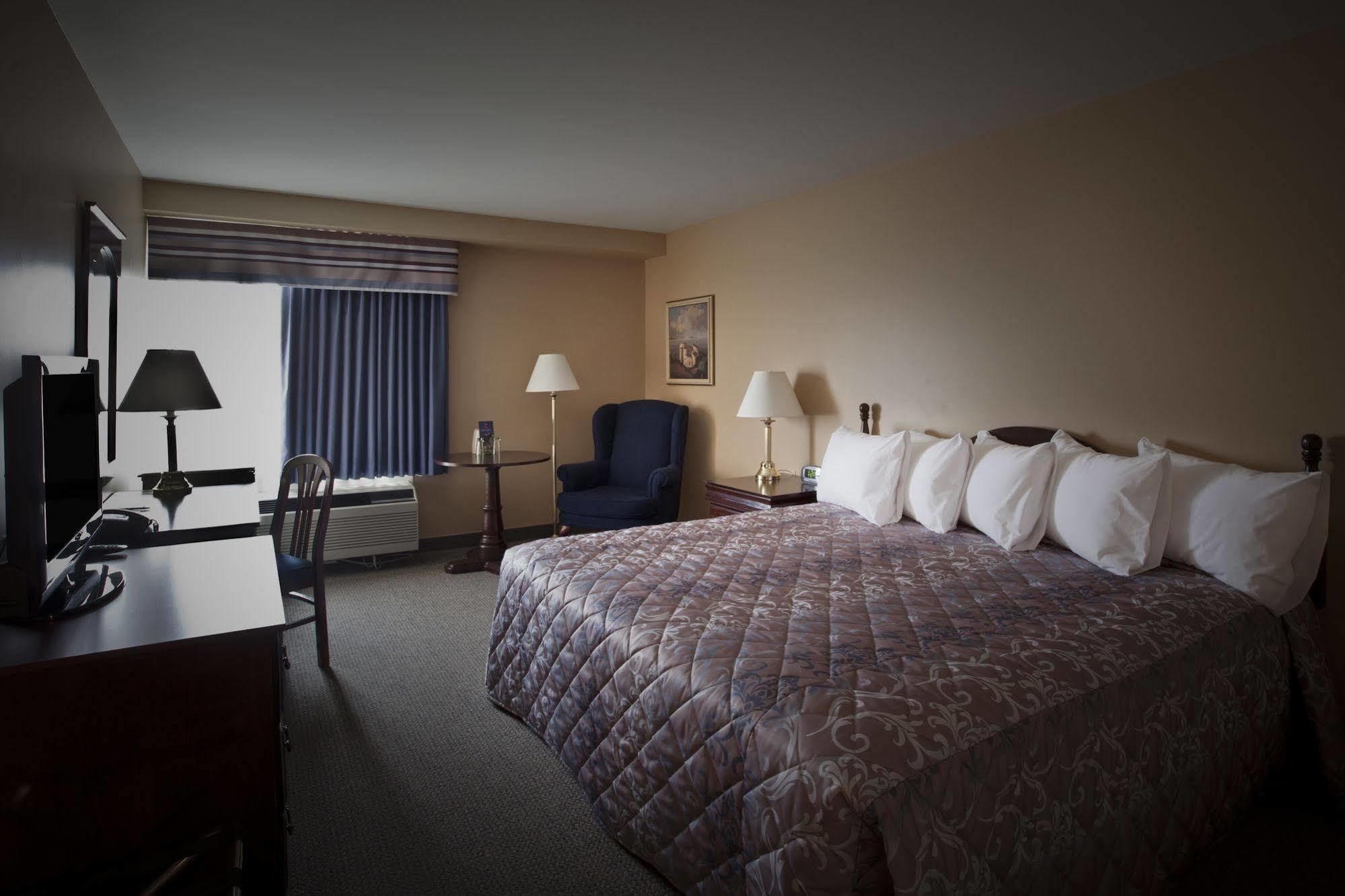 Repotel Aeroport Quebec Екстериор снимка